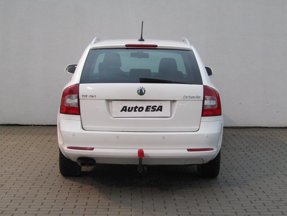 Škoda Octavia II 2.0 TDi Elegance