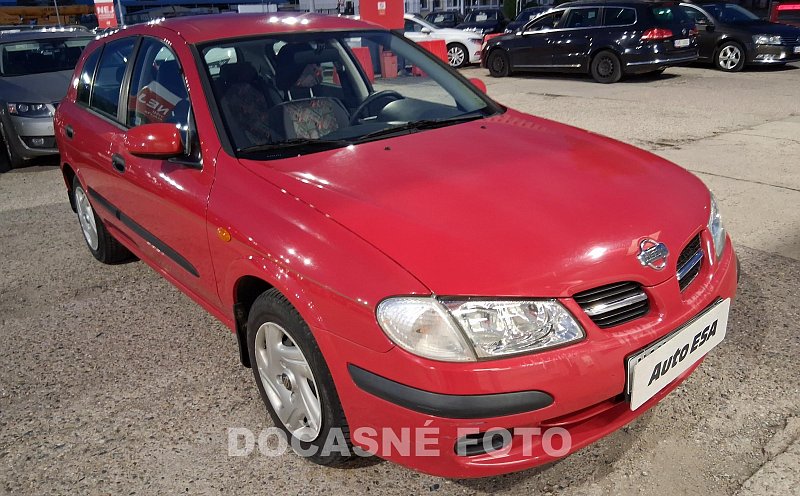 Nissan Almera 1.5 i 