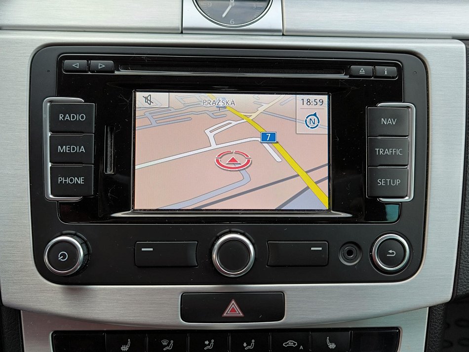 Nissan Qashqai 2.0i 