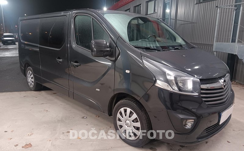 Opel Vivaro 1.6CDTi  L2 5míst