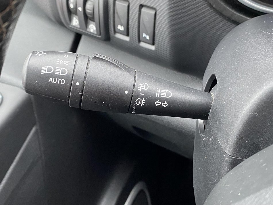 Opel Vivaro 1.6CDTi  L2 5míst