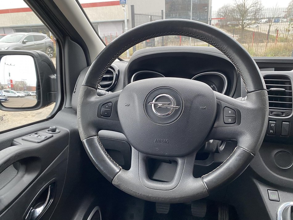 Opel Vivaro 1.6CDTi  L2 5míst
