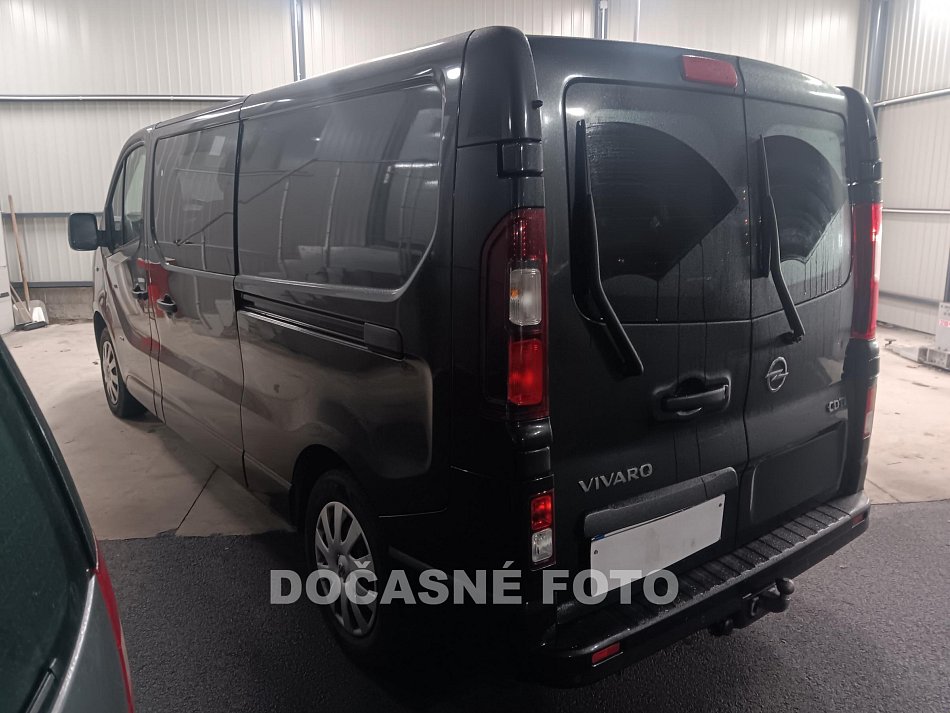 Opel Vivaro 1.6CDTi  L2 5míst