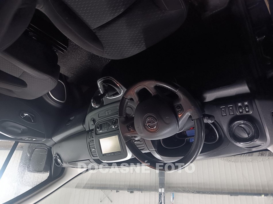 Opel Vivaro 1.6CDTi  L2 5míst