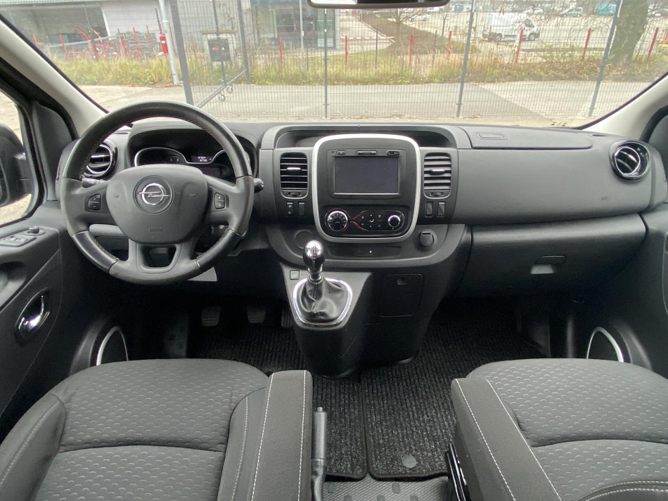 Opel Vivaro 1.6CDTi  L2 5míst