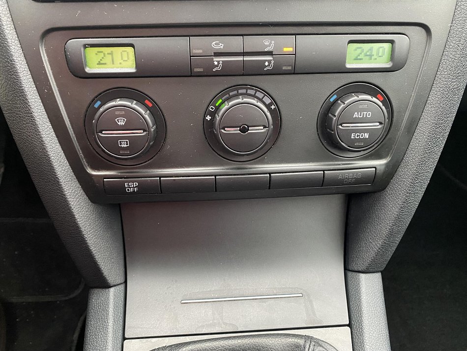 Škoda Octavia II 1.6MPi Ambiente