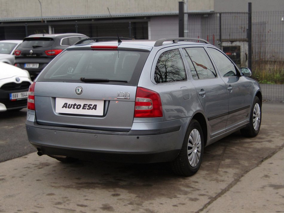 Škoda Octavia II 1.6MPi Ambiente