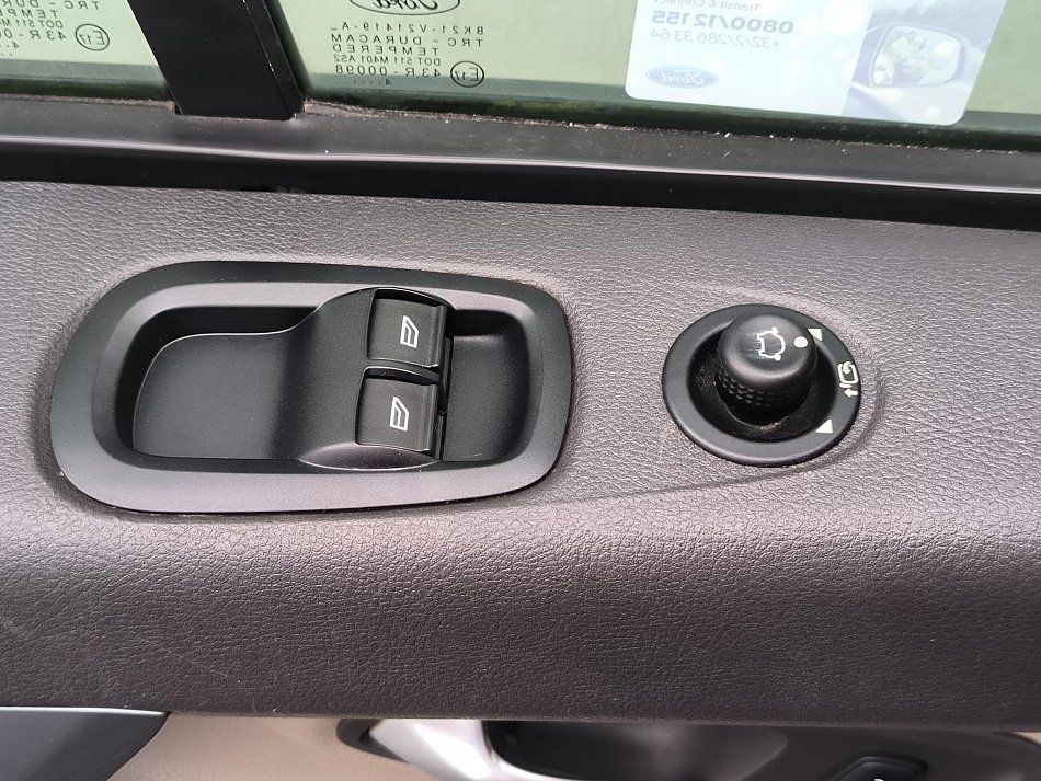 Ford Transit Custom 2.2TDCi Limited L2 5míst