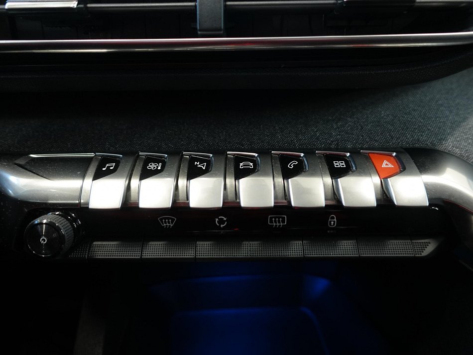 Peugeot 3008 1.2PT Allure