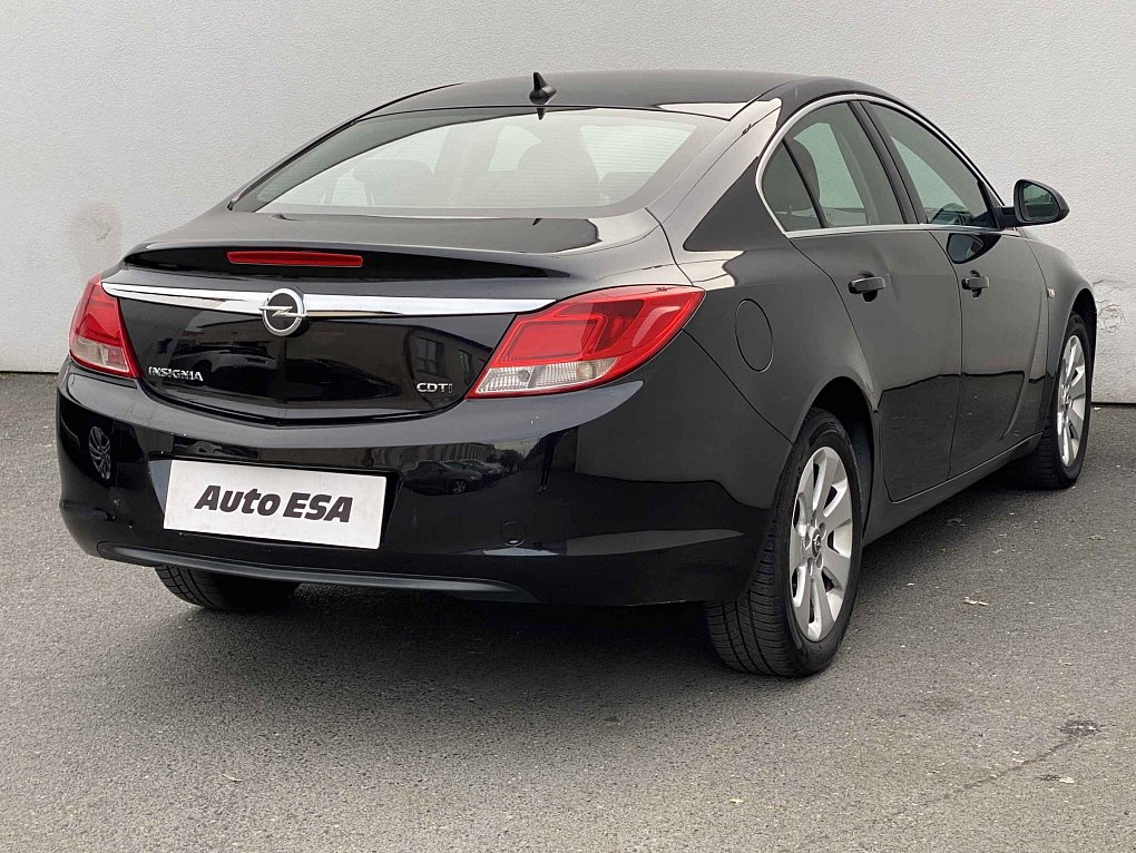 Opel Insignia 2.0 CDTi 