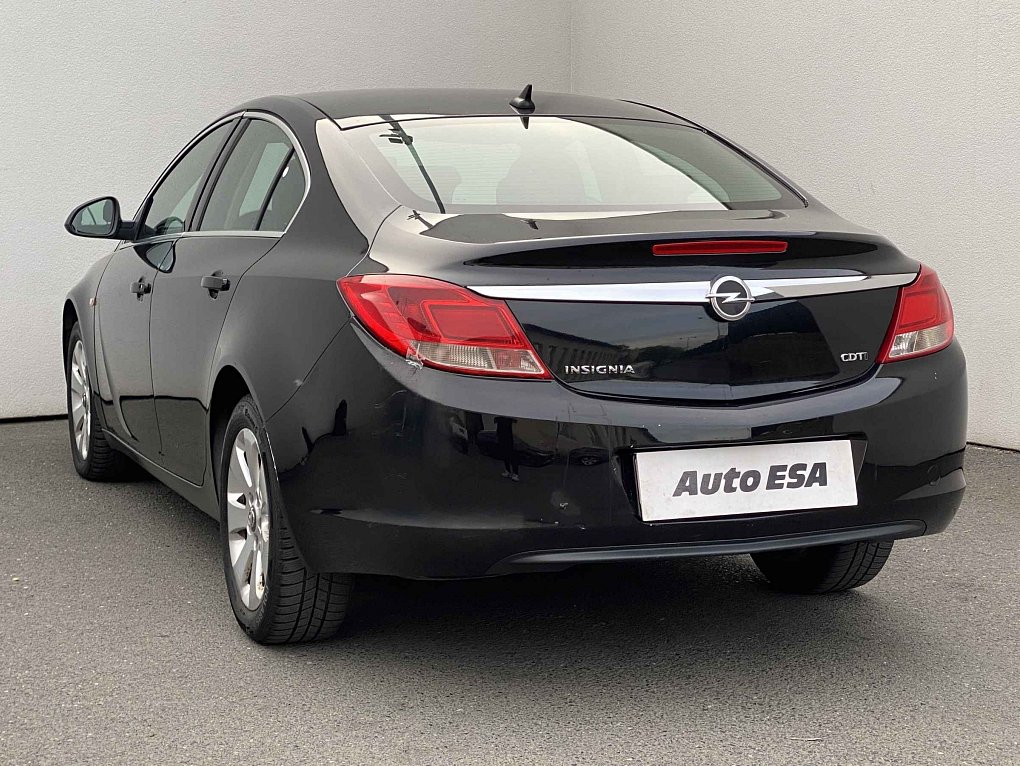 Opel Insignia 2.0 CDTi 