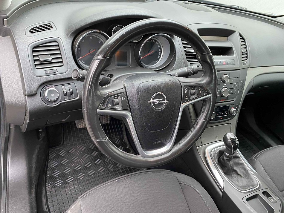 Opel Insignia 2.0 CDTi 