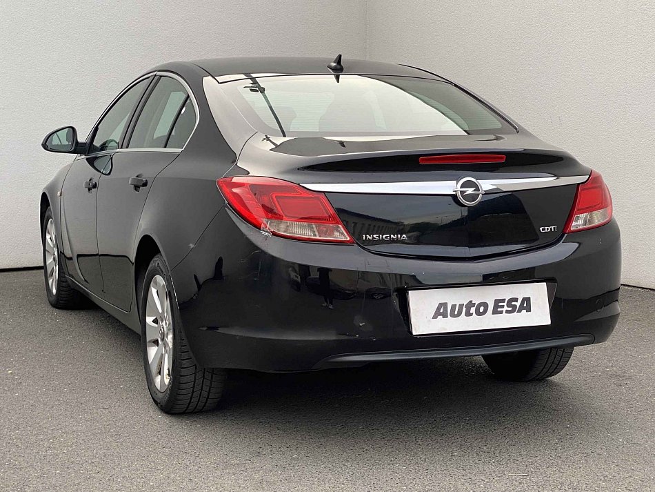 Opel Insignia 2.0 CDTi 
