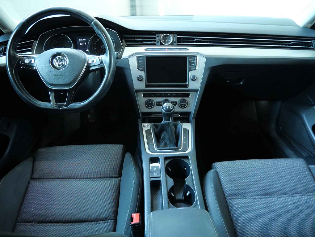 Volkswagen Passat 2.0 TDi 