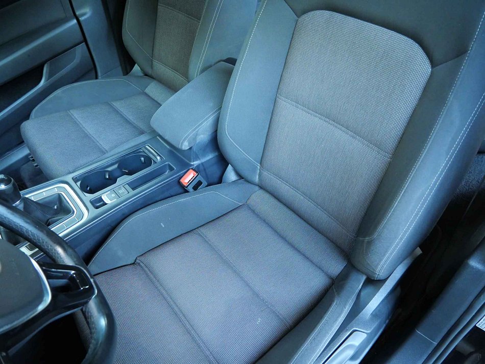 Volkswagen Passat 2.0 TDi 