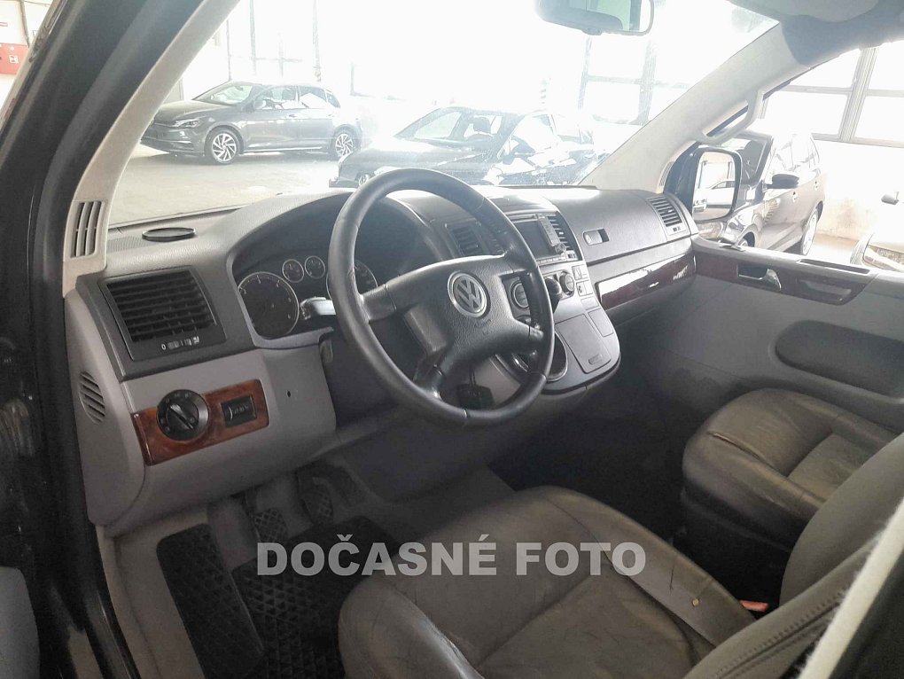 Volkswagen Multivan 2.5 tdi 
