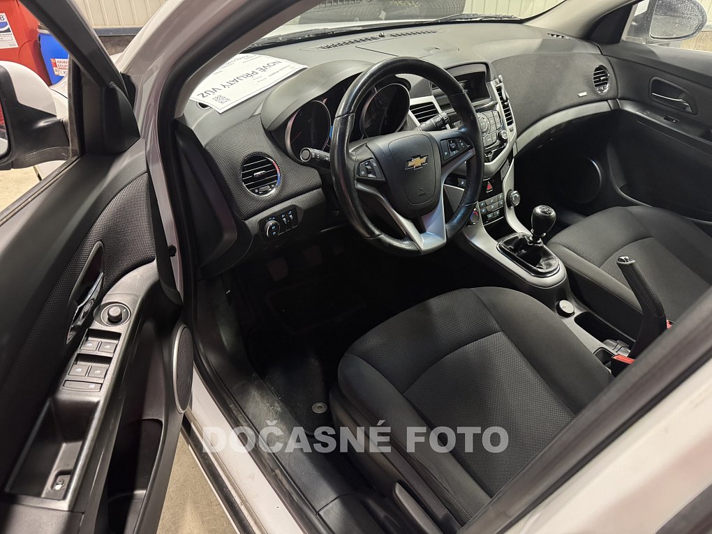 Chevrolet Cruze 1.8i 