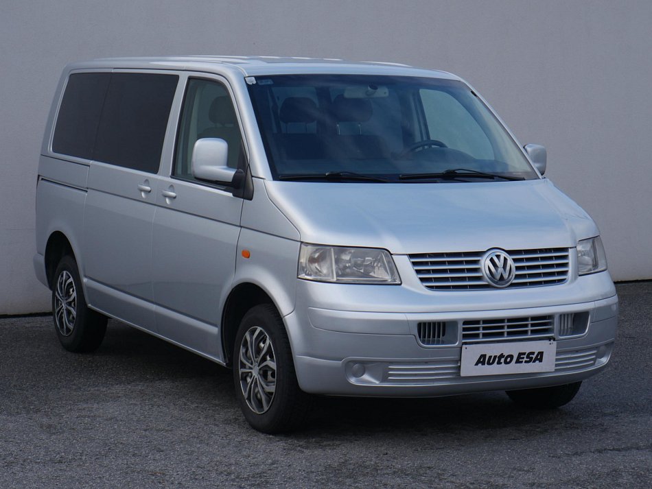 Volkswagen Transporter 2.5TDi  5míst