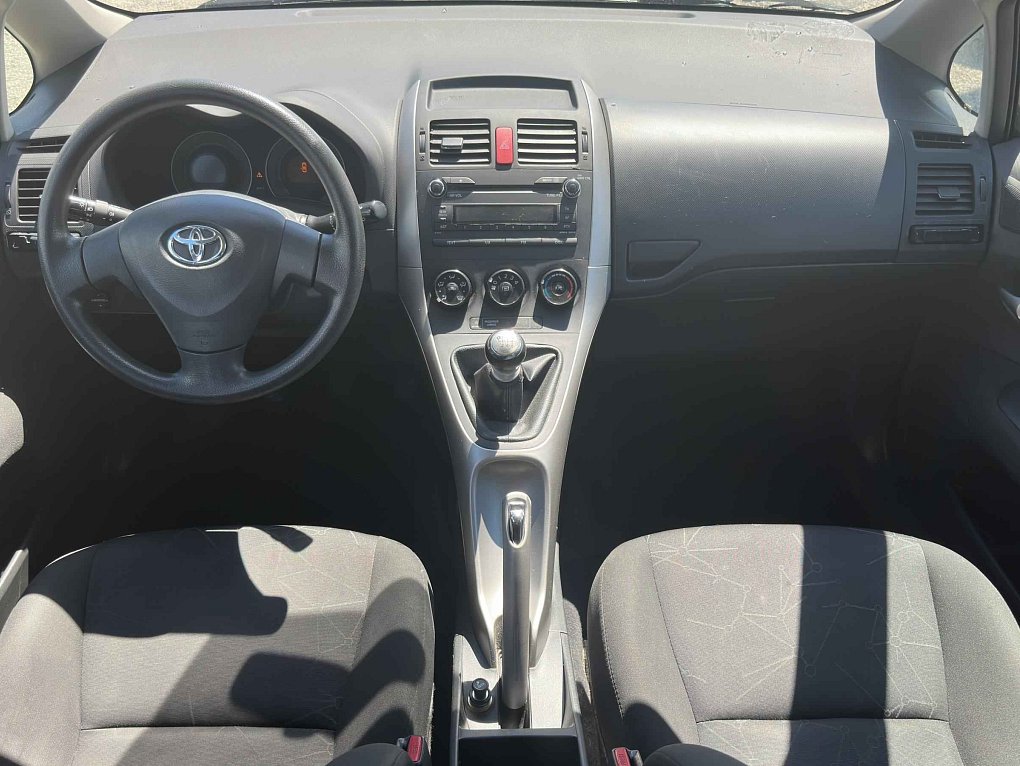 Toyota Auris 1.3 VVT- i 