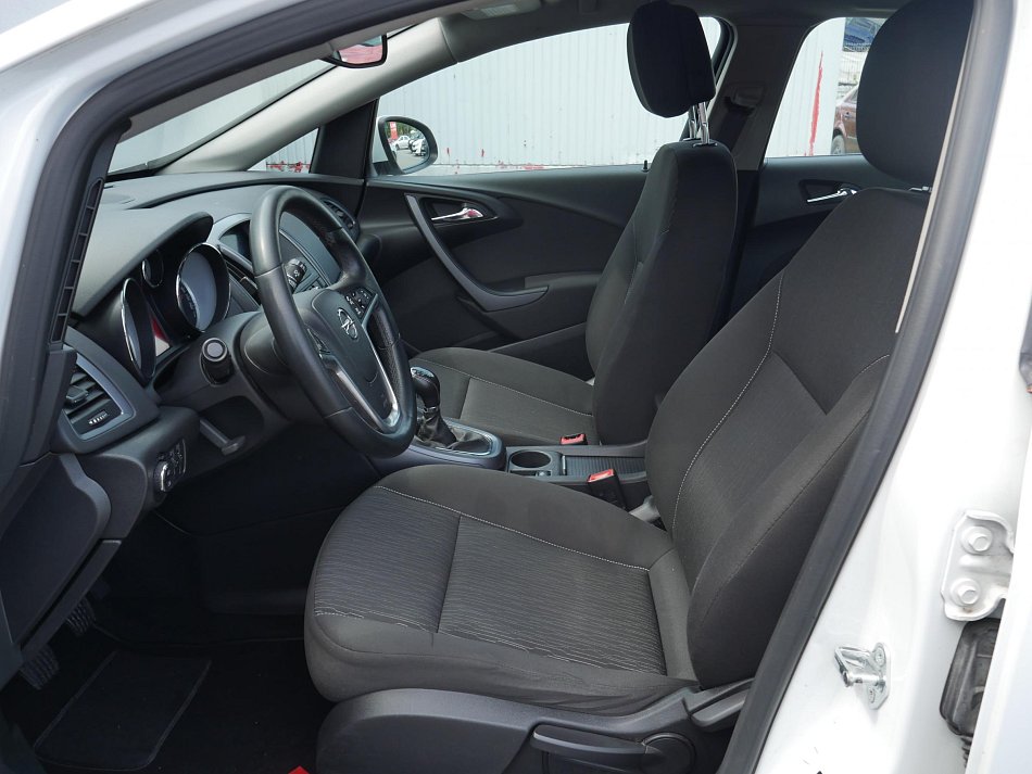 Opel Astra 1.6 CDTi 