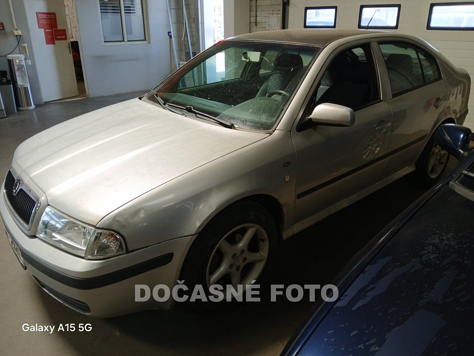 Škoda Octavia 1.6i 