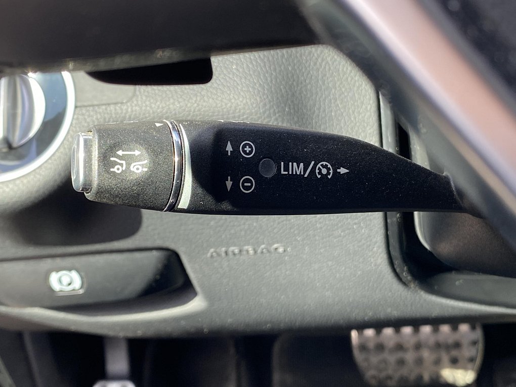 Mercedes-Benz Třída C 1.6 CGi Avantgarde C180