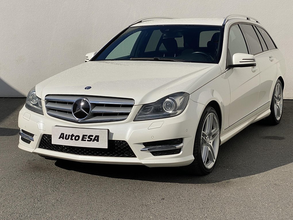 Mercedes-Benz Třída C 1.6 CGi Avantgarde C180