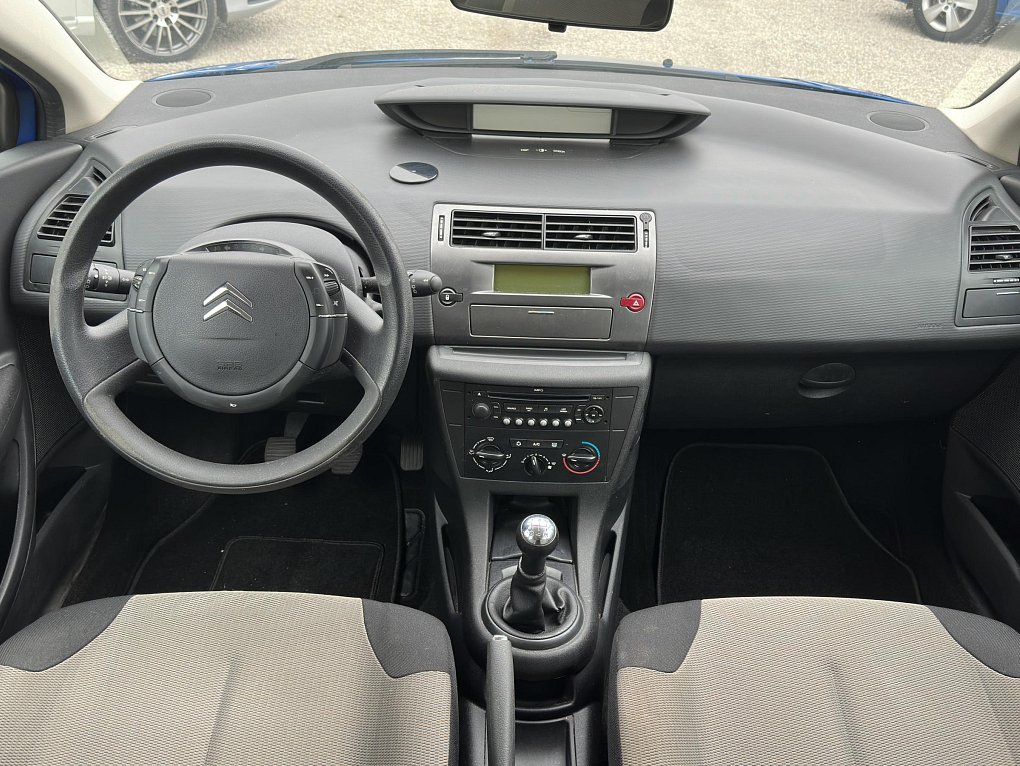 Citroën C4 1.4 i 