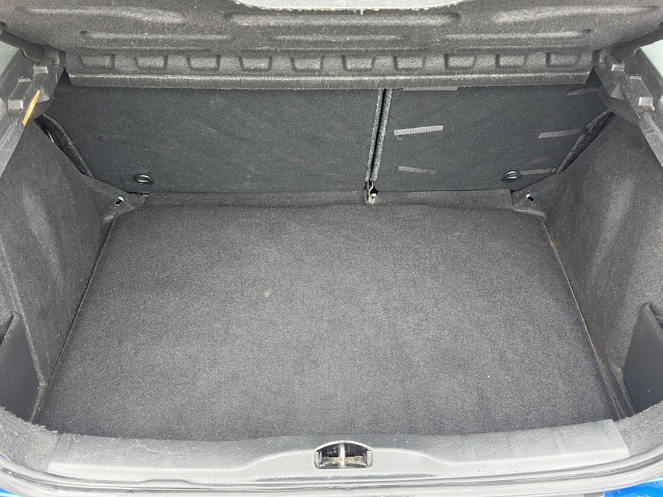 Citroën C4 1.4 i 