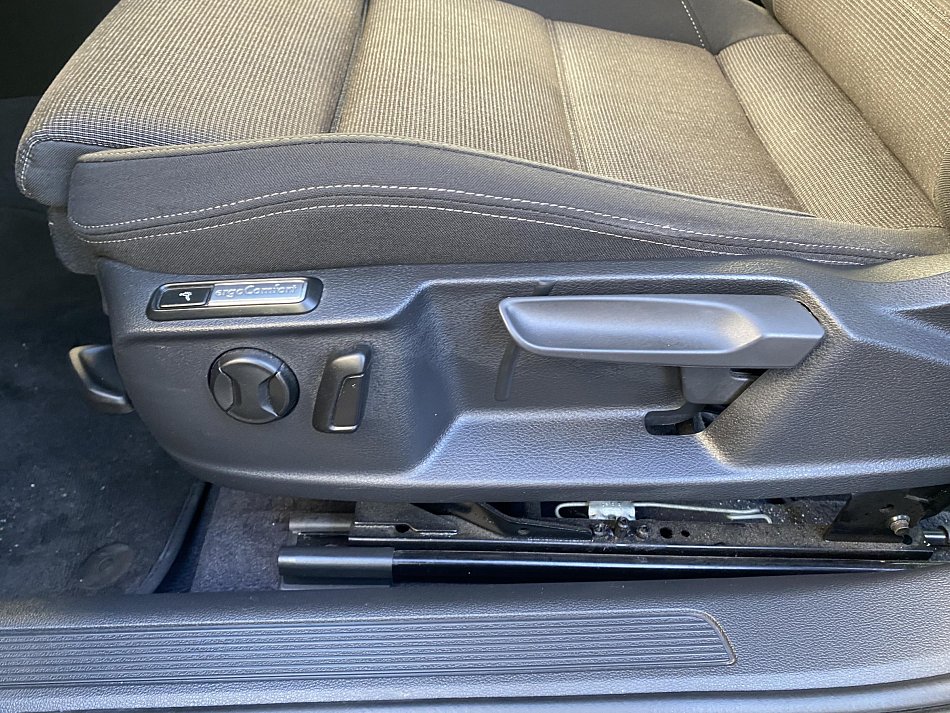 Volkswagen Passat 2.0 TDi Comfortline