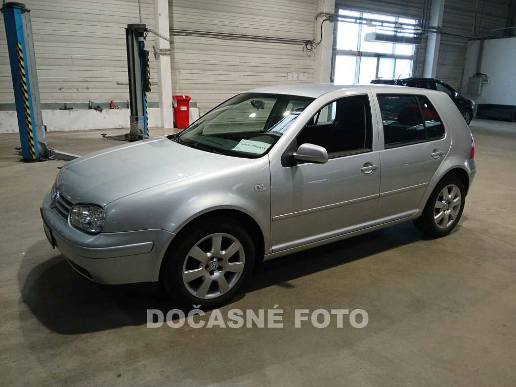 Volkswagen Golf 1.4i 