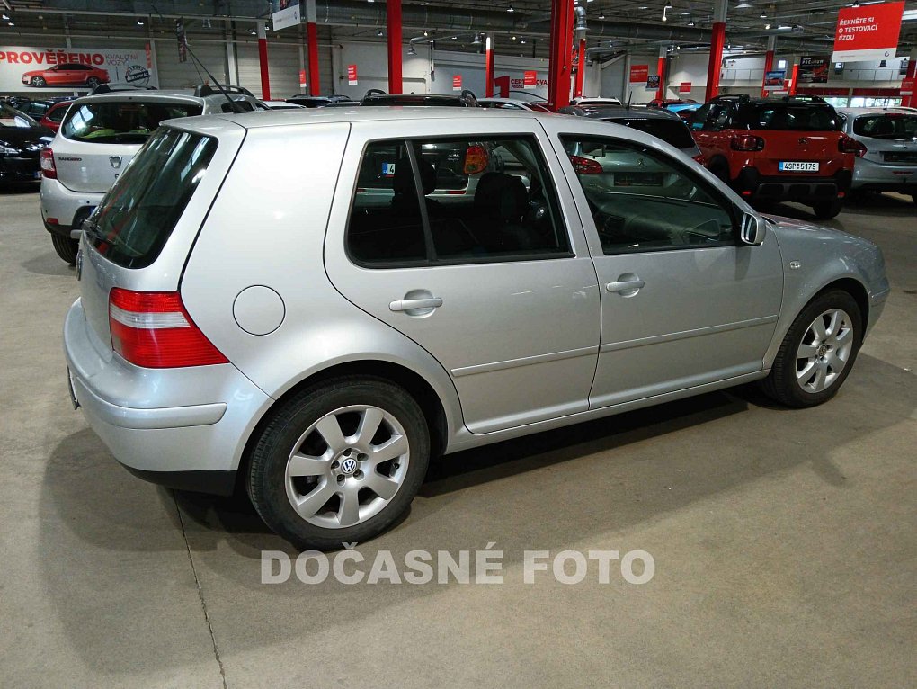 Volkswagen Golf 1.4i 