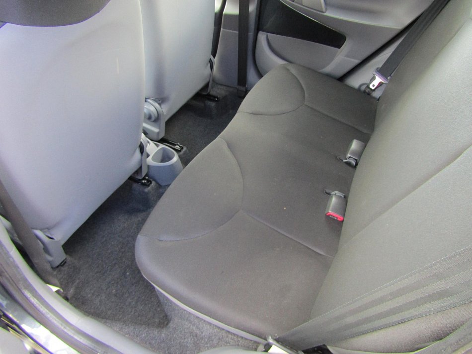 Toyota Aygo 1.0 i 