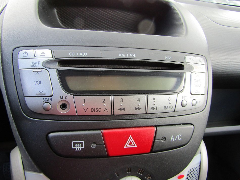 Toyota Aygo 1.0 i 
