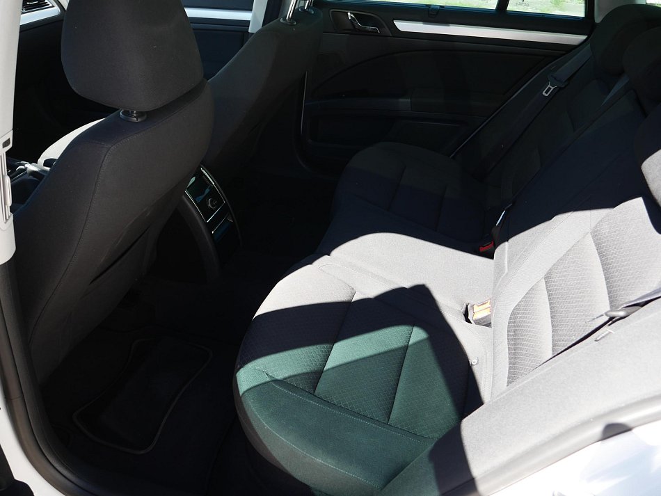 Škoda Superb II 2.0 TDi Ambition
