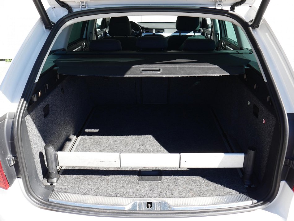 Škoda Superb II 2.0 TDi Ambition