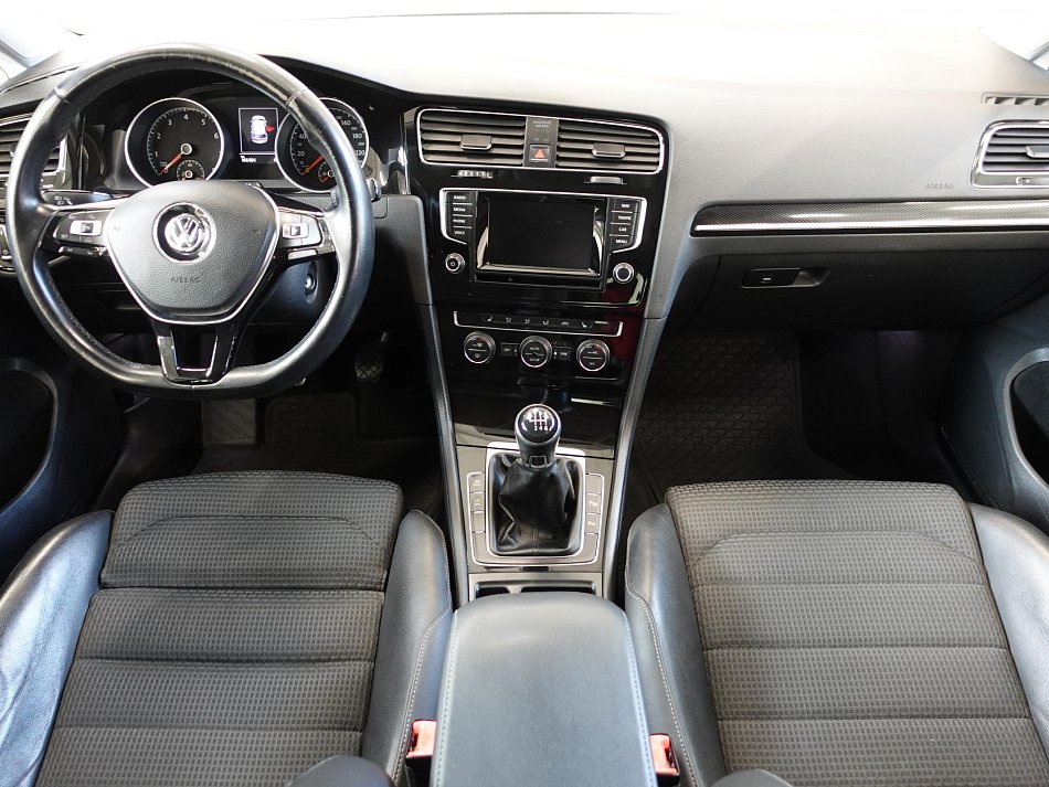 Volkswagen Golf 1.4TSi Highline