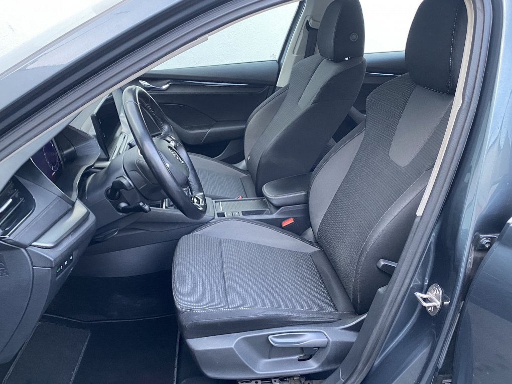 Škoda Octavia IV 1.5 TSi Ambition