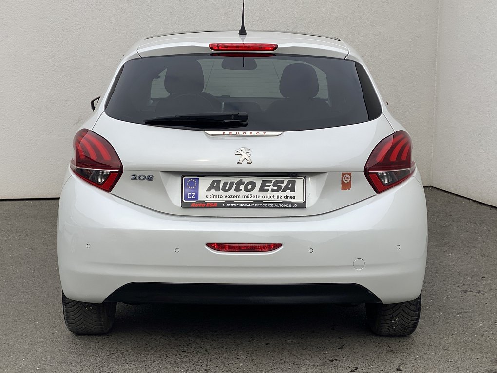 Peugeot 208 1.2PT Roland Garros