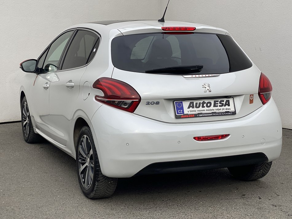 Peugeot 208 1.2PT Roland Garros