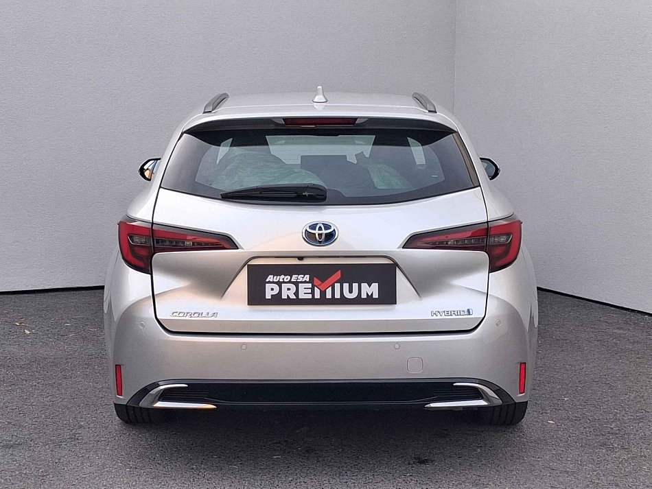 Toyota Corolla 1.8 e-CVT Comfort