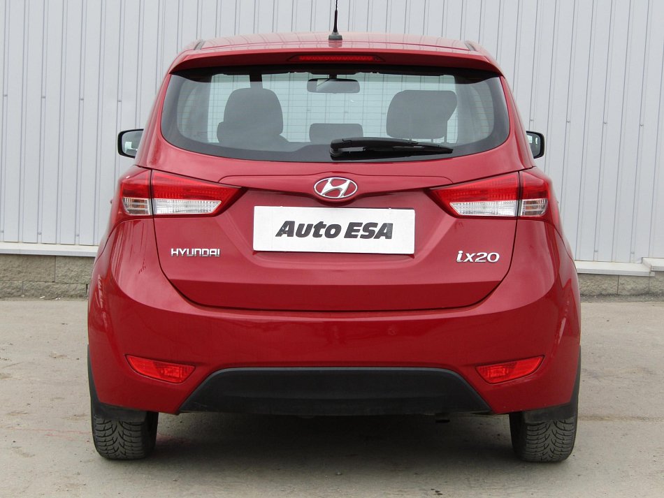 Hyundai Ix20 1.6i 