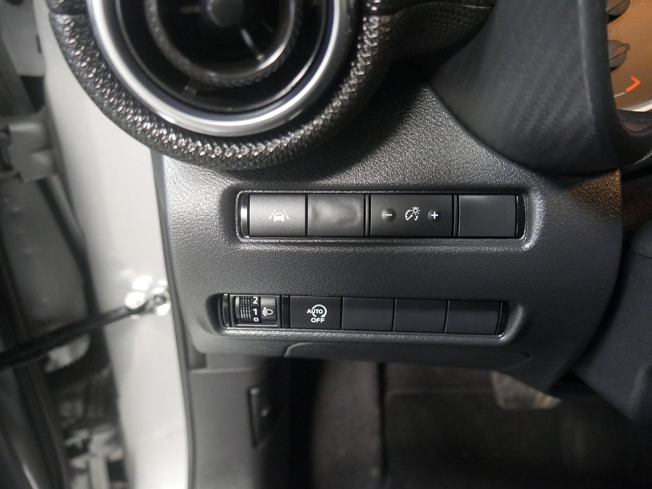 Nissan Juke 1.0 DIG-T 