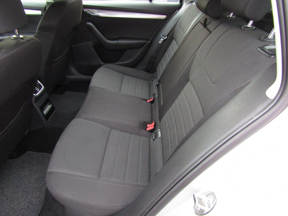 Škoda Octavia III 2.0 TDi Elegance 4x4