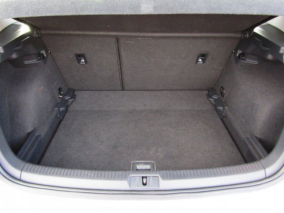 Volkswagen Golf 1.2 TSi 