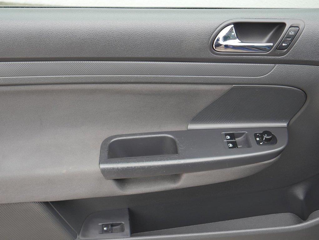 Volkswagen Golf 1.9 TDi 