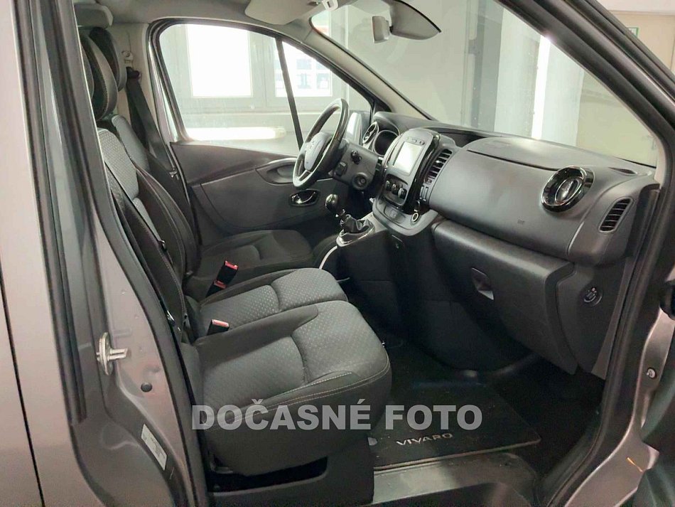Opel Vivaro 1.6CDTi  L2 9míst
