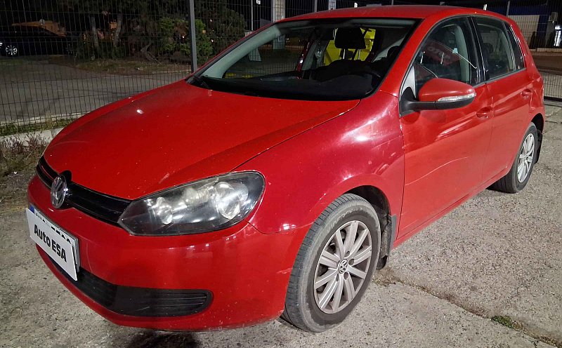 Volkswagen Golf 1.6 MPi 