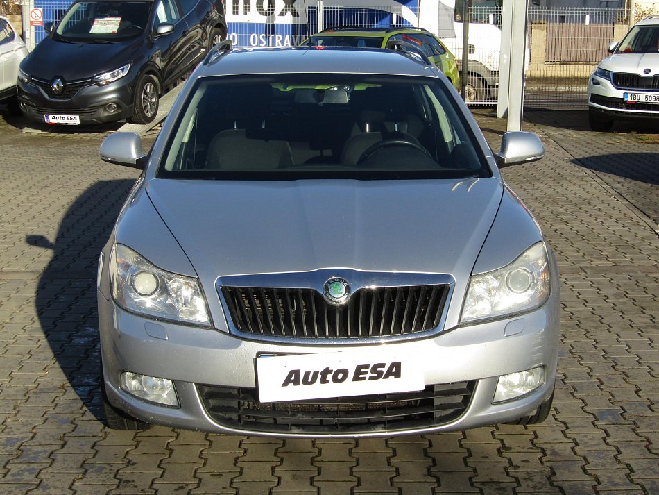 Škoda Octavia II 2.0TDi Elegance