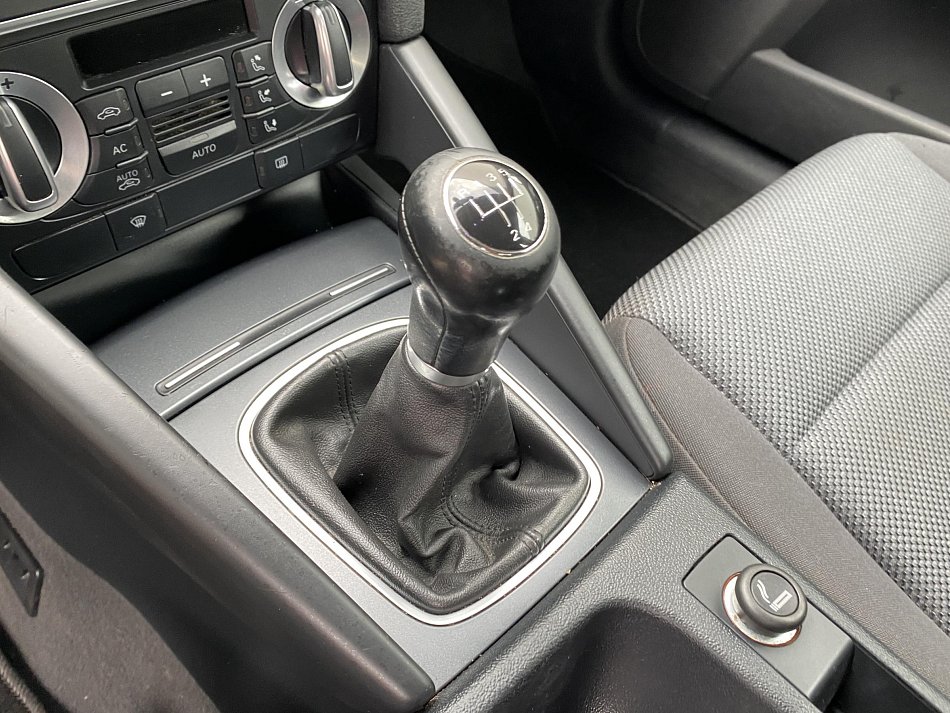 Audi A3 1.6 MPi 